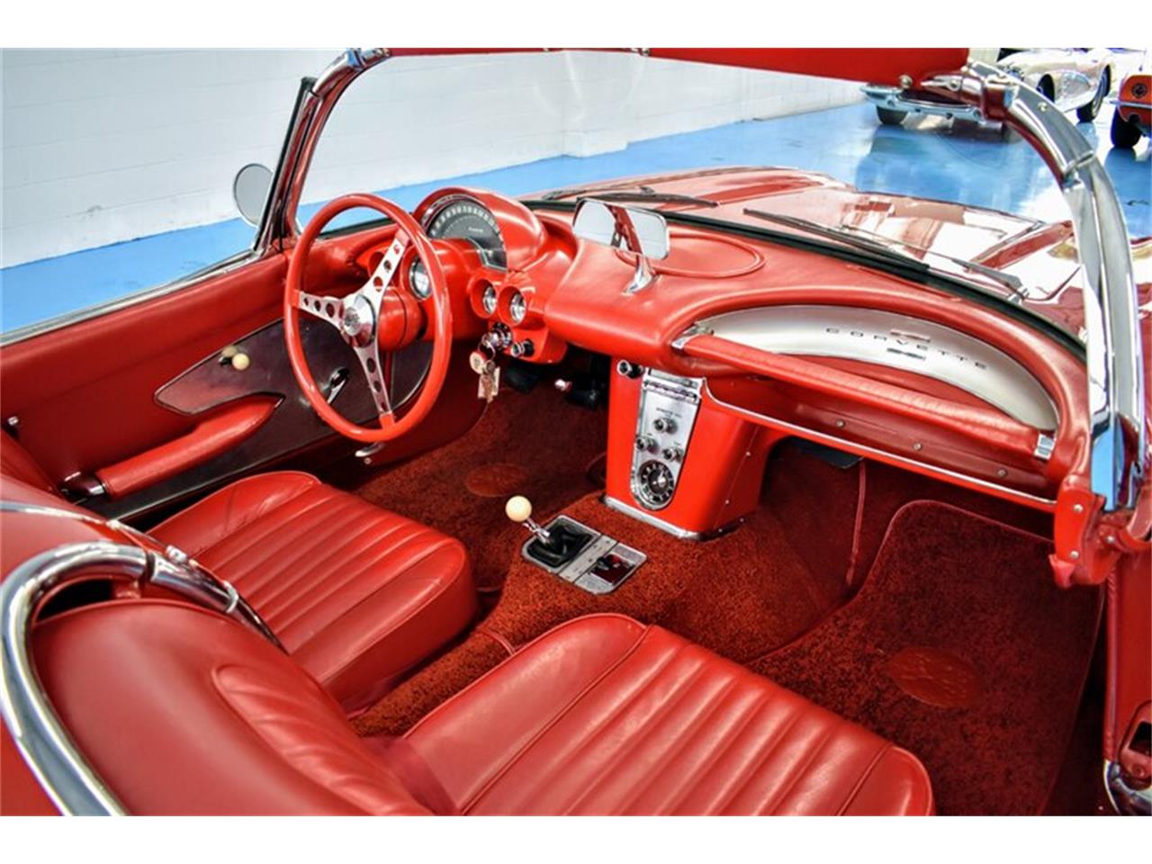 Chevrolet Corvette C1 roman red 1960 exceptionnelle prix tout compris