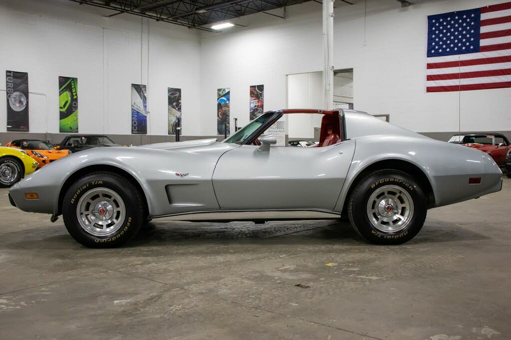 chevrolet corvette V8 350 1977 prix tout compris