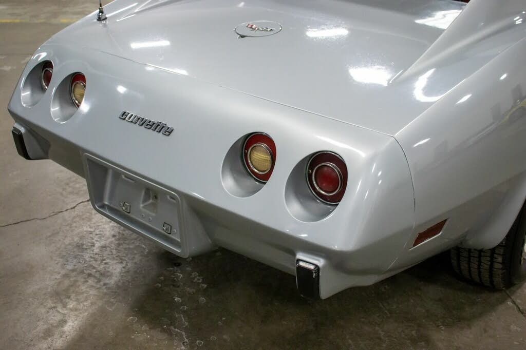 chevrolet corvette V8 350 1977 prix tout compris