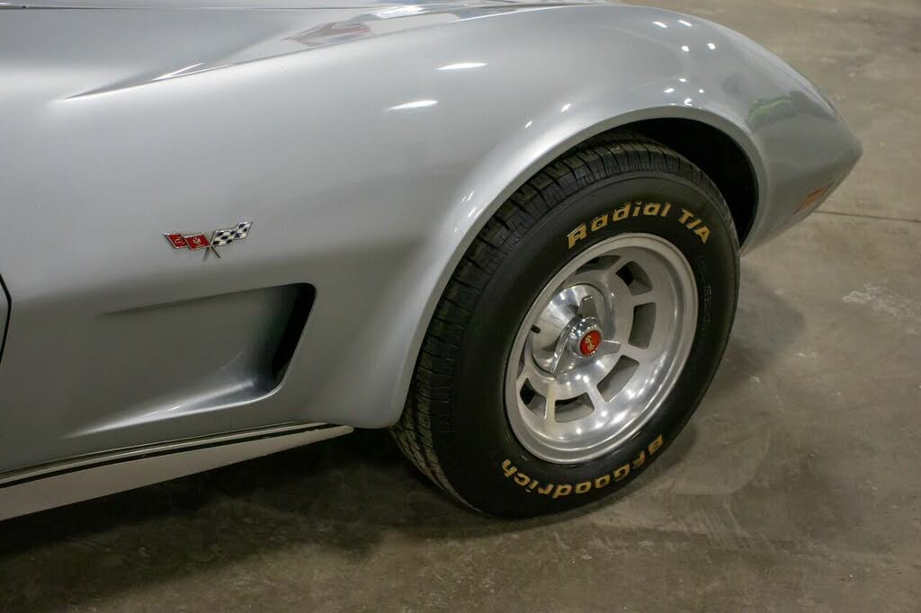 chevrolet corvette V8 350 1977 prix tout compris