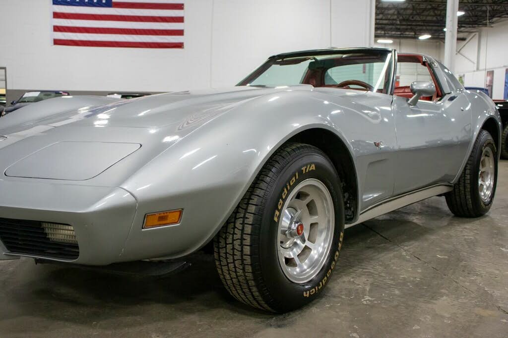 chevrolet corvette V8 350 1977 prix tout compris