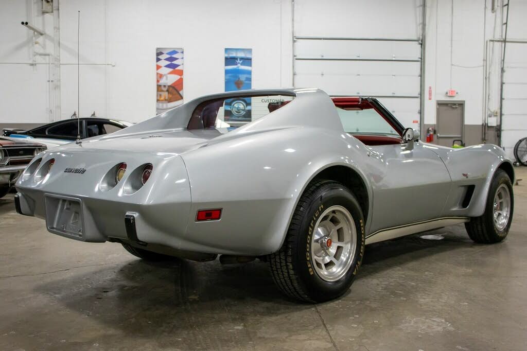 chevrolet corvette V8 350 1977 prix tout compris