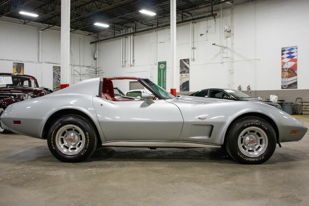 chevrolet corvette V8 350 1977 prix tout compris