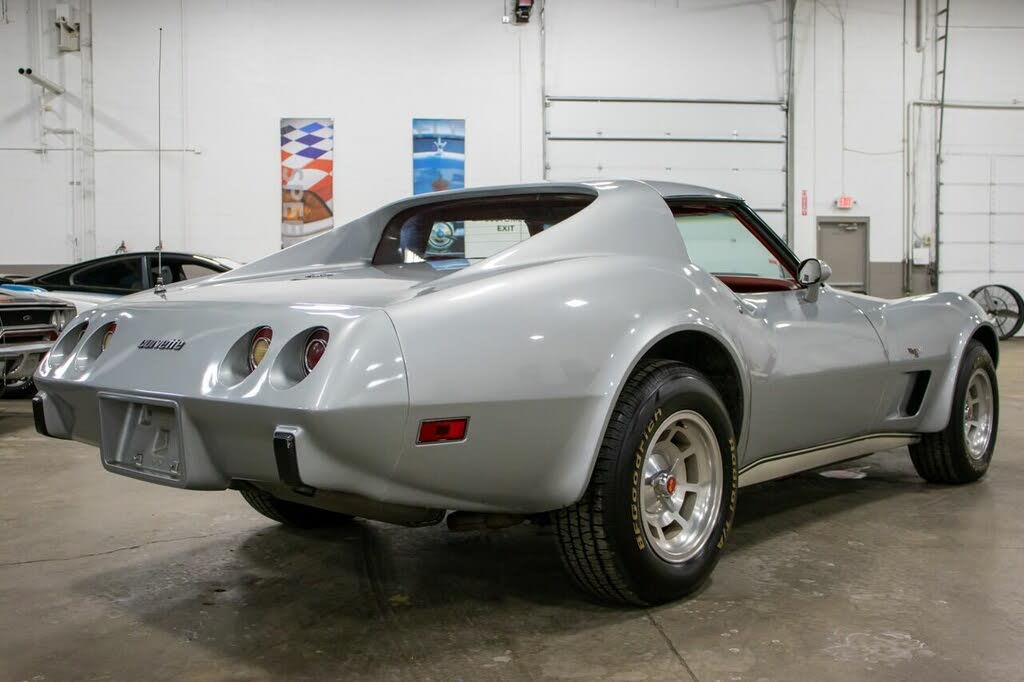 chevrolet corvette V8 350 1977 prix tout compris