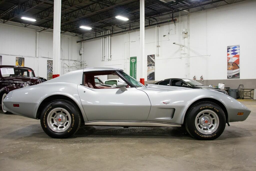 chevrolet corvette V8 350 1977 prix tout compris