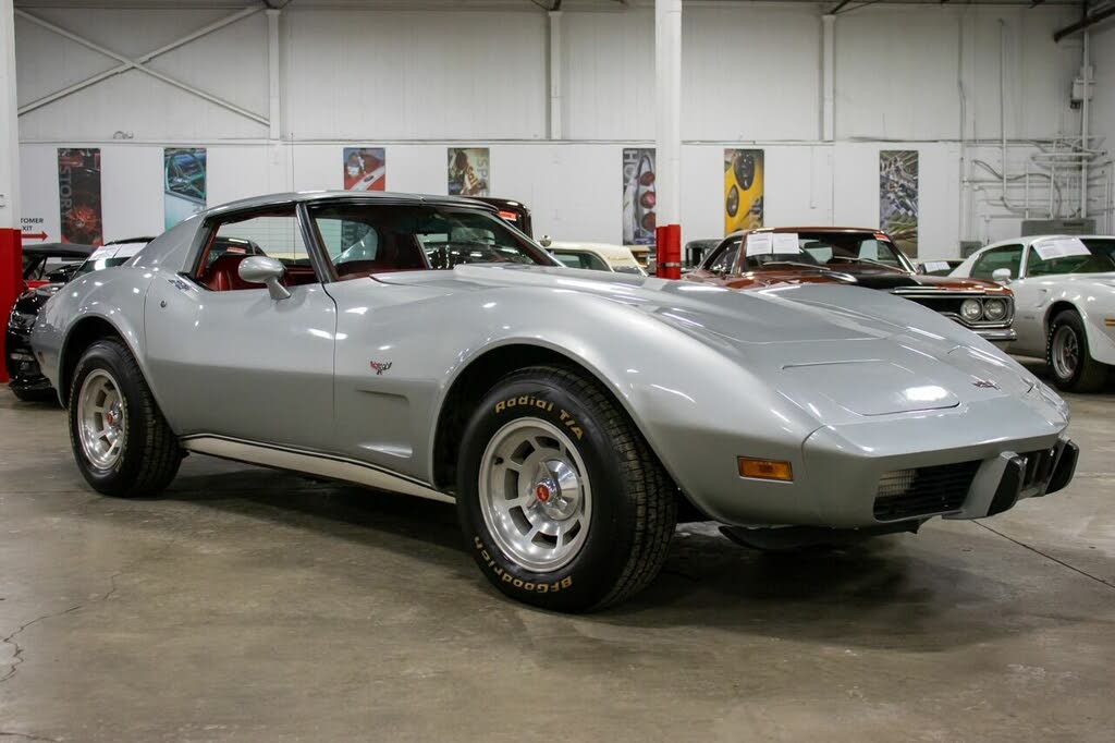 chevrolet corvette V8 350 1977 prix tout compris