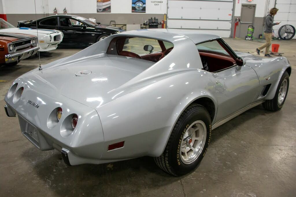 chevrolet corvette V8 350 1977 prix tout compris