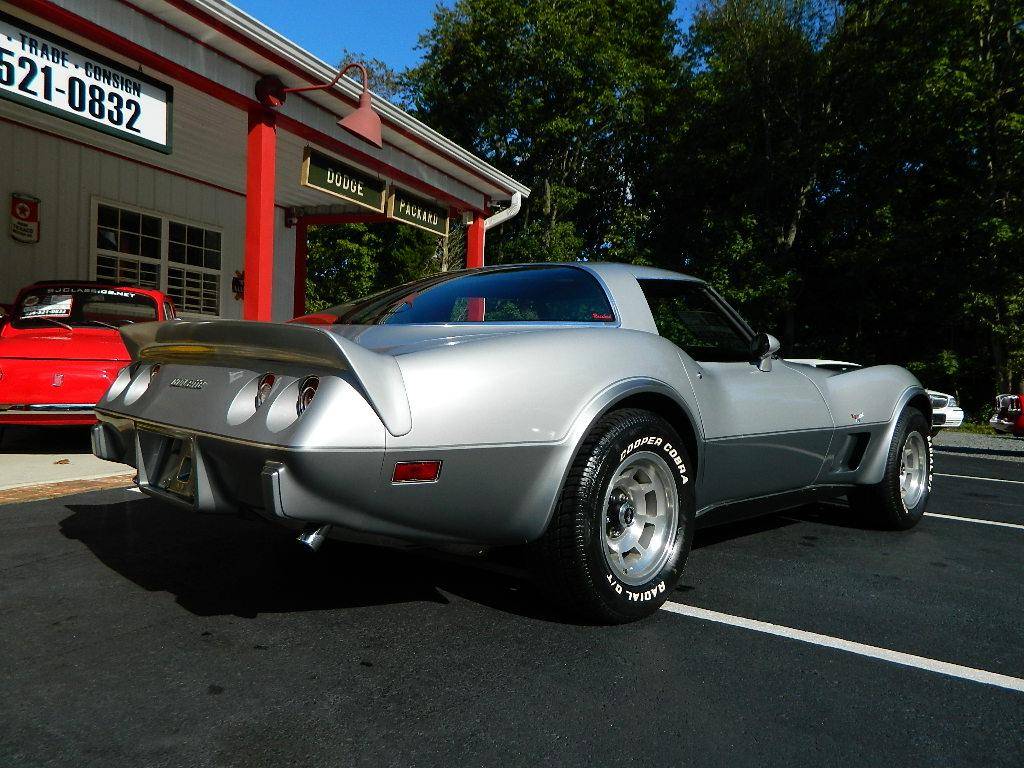 Chevrolet Corvette 25e anniversaire v8 1978 prix tout compris