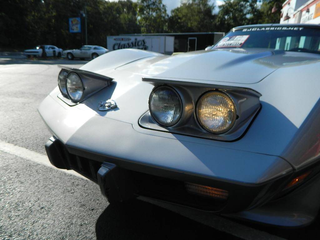 Chevrolet Corvette 25e anniversaire v8 1978 prix tout compris