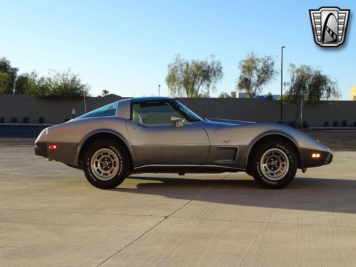 Chevrolet Corvette 25th anniversary 350 v8 1978 prix tout compris