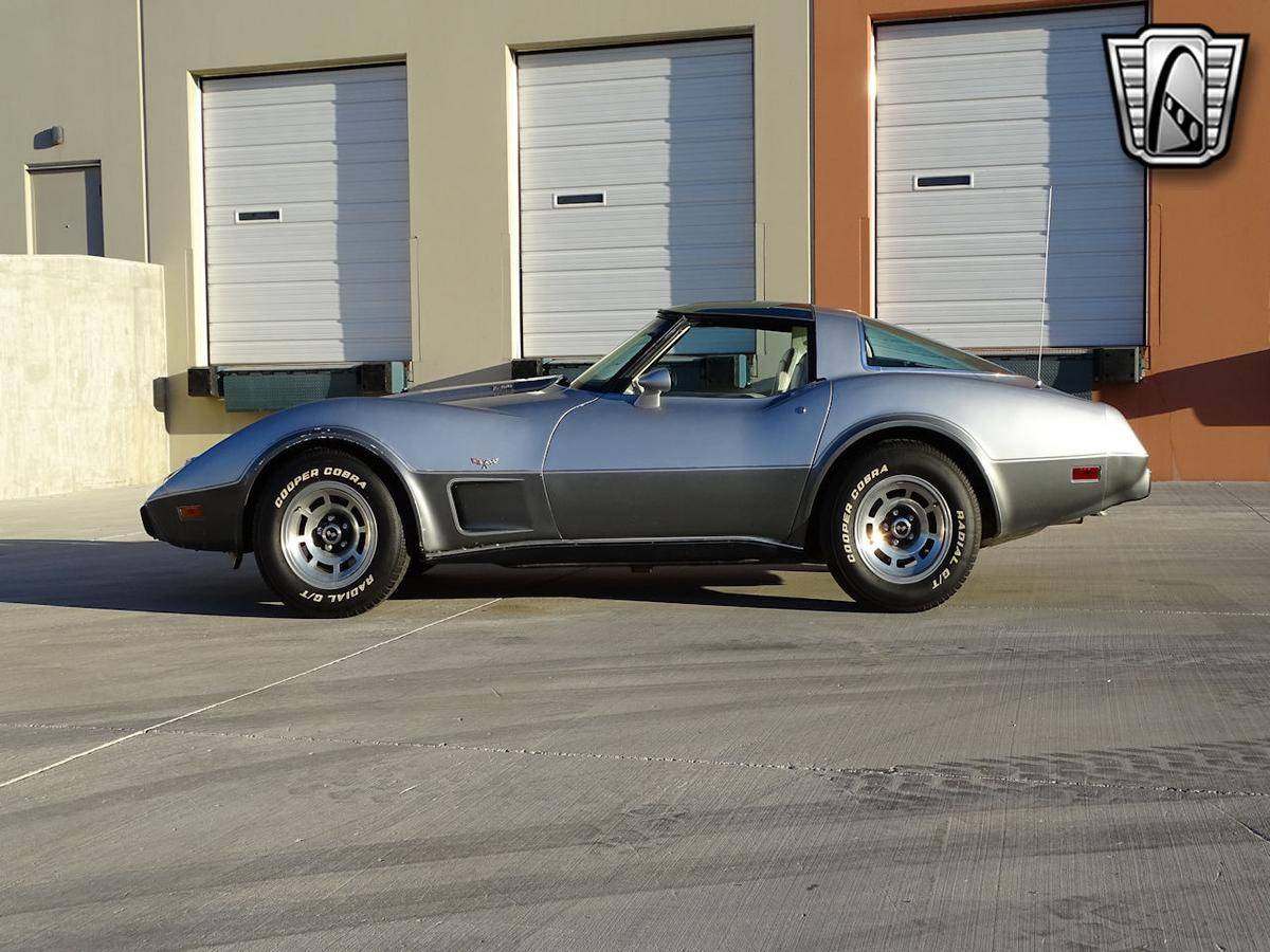 Chevrolet Corvette 25th anniversary 350 v8 1978 prix tout compris