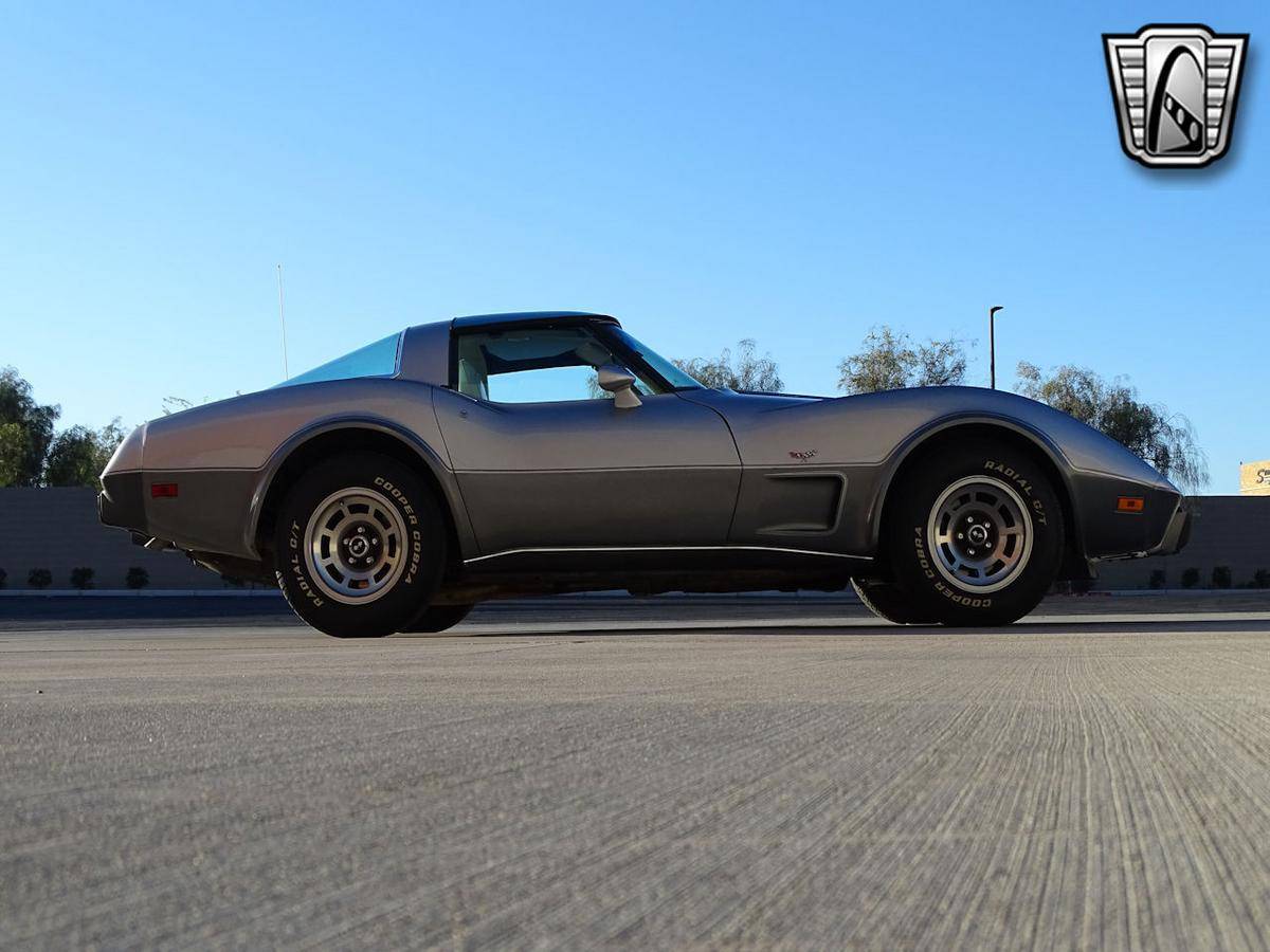 Chevrolet Corvette 25th anniversary 350 v8 1978 prix tout compris