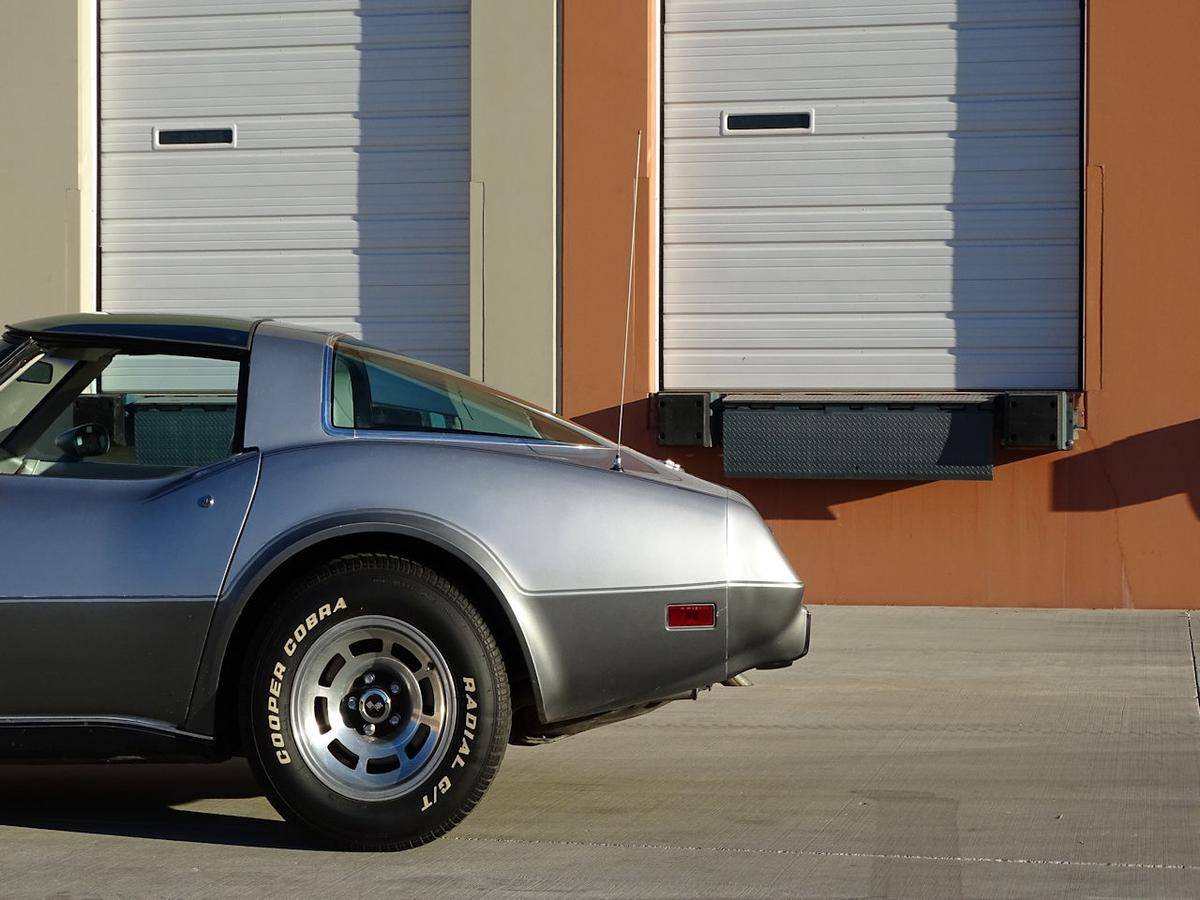 Chevrolet Corvette 25th anniversary 350 v8 1978 prix tout compris