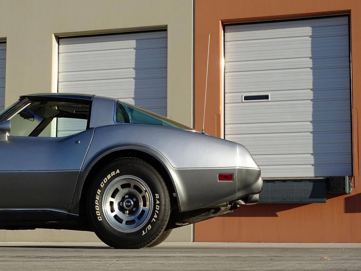 Chevrolet Corvette 25th anniversary 350 v8 1978 prix tout compris