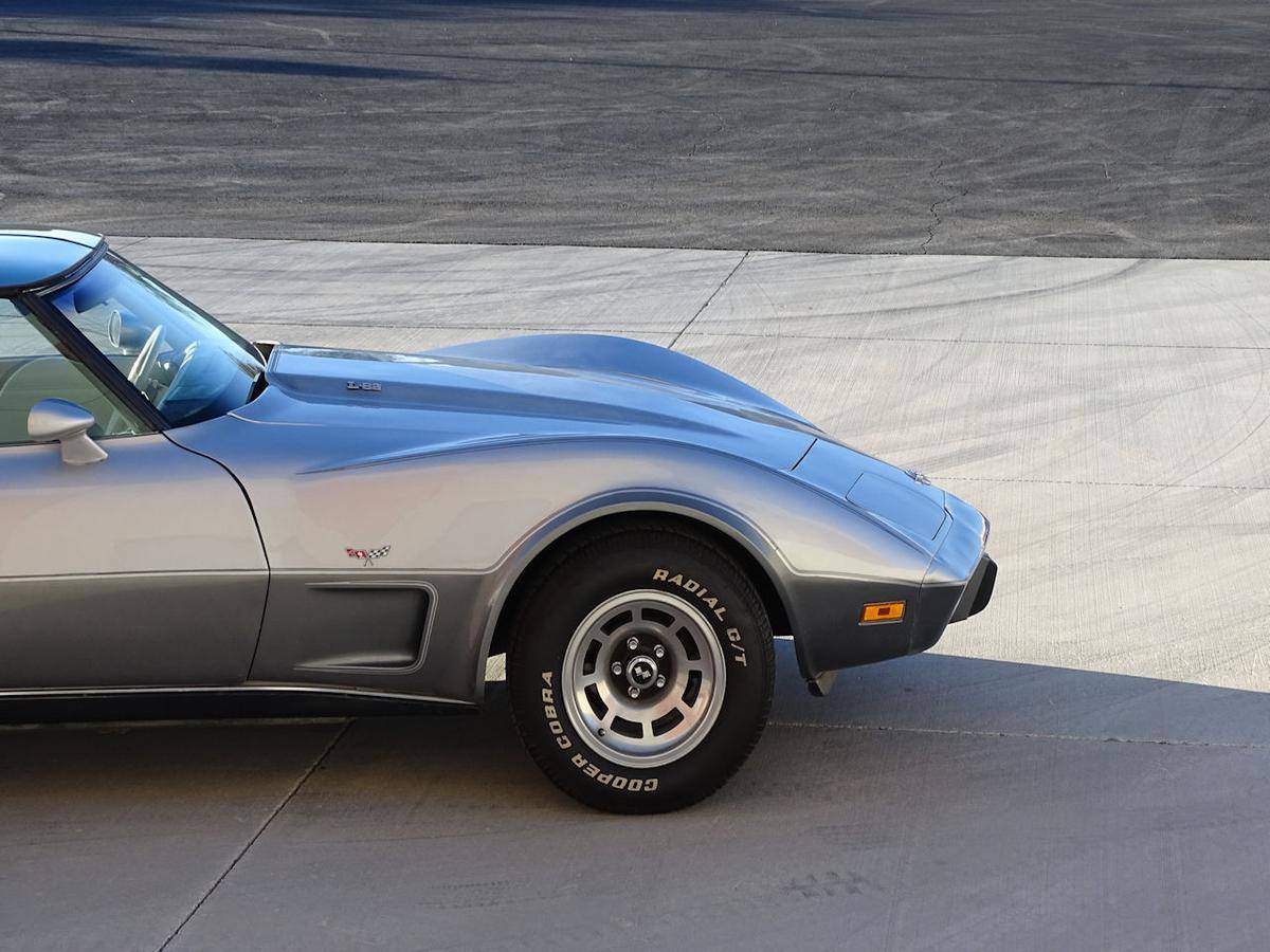 Chevrolet Corvette 25th anniversary 350 v8 1978 prix tout compris