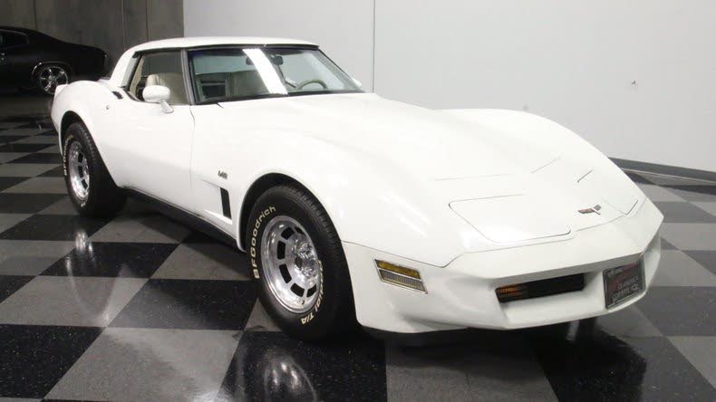 chevrolet corvette V8 l82 1980 prix tout compris