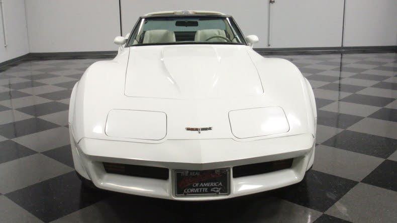 chevrolet corvette V8 l82 1980 prix tout compris