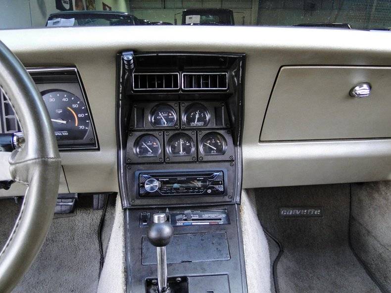 Chevrolet Corvette V8 5.7l 1982 prix tout compris