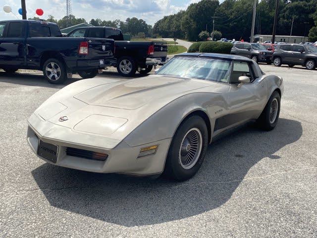 chevrolet corvette Collector edition coupe 1982 prix tout compris