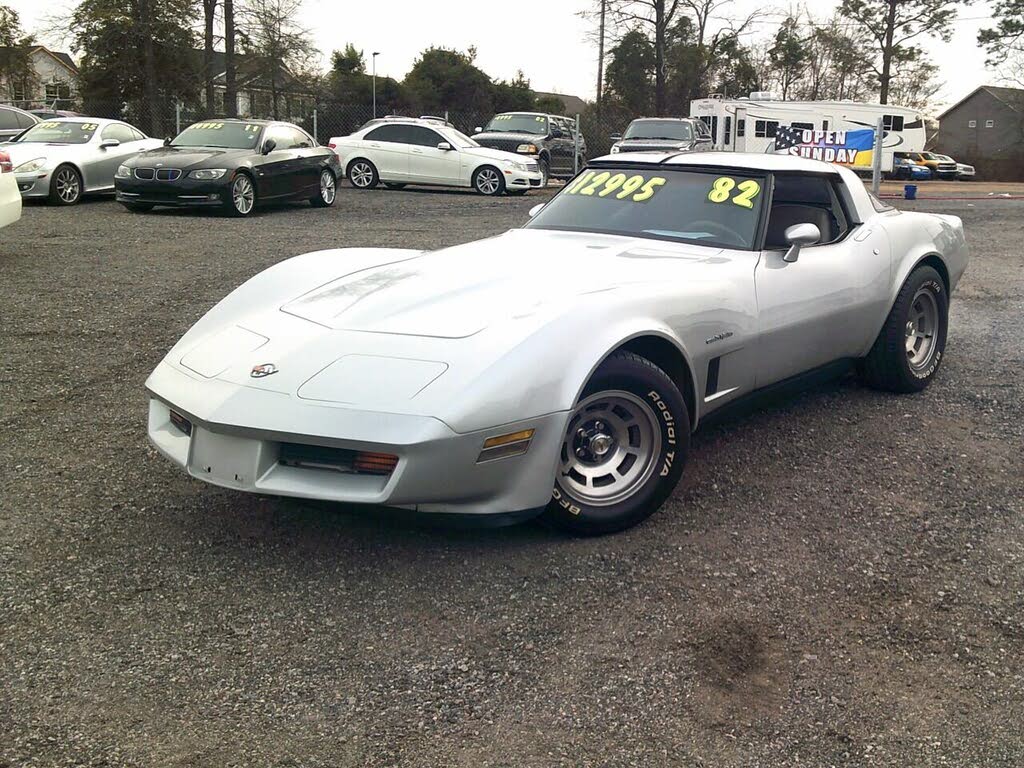 chevrolet corvette 1982 v8 prix tout compris