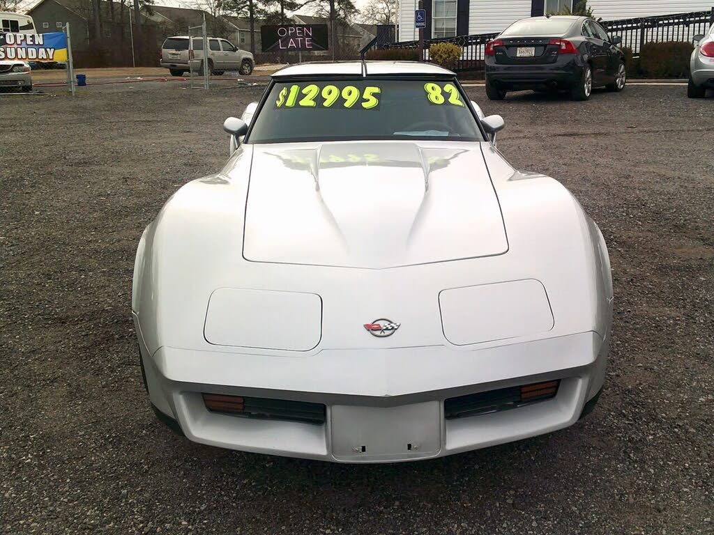 chevrolet corvette 1982 v8 prix tout compris