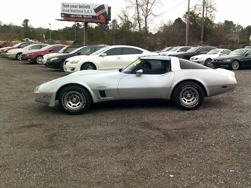 chevrolet corvette 1982 v8 prix tout compris