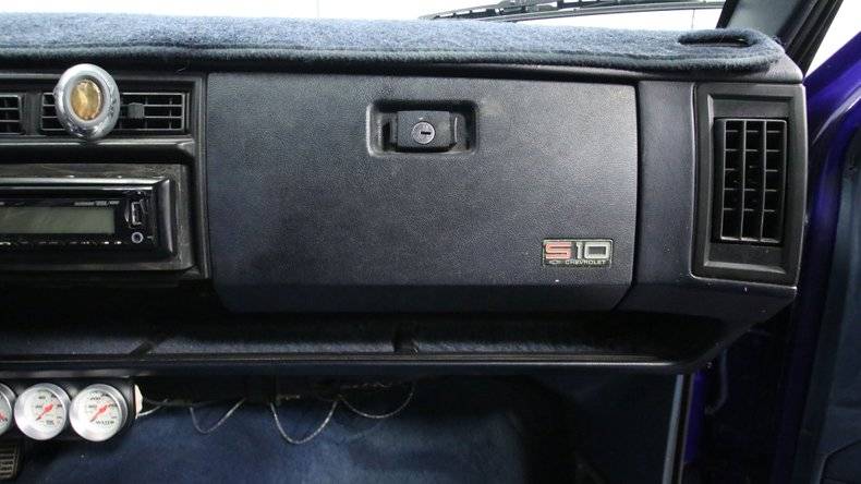 Chevrolet S10 V8 1986 prix tout compris