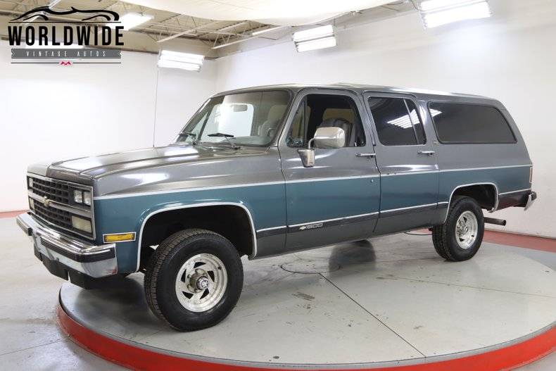 Chevrolet Suburban 350 v8  1990 prix tout compris