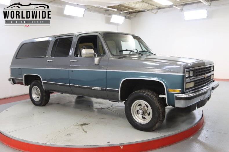 Chevrolet Suburban 350 v8  1990 prix tout compris