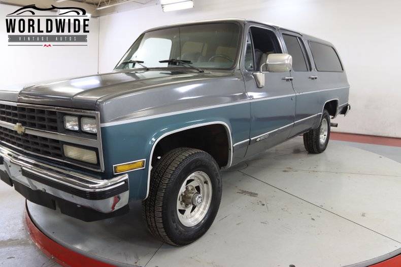 Chevrolet Suburban 350 v8  1990 prix tout compris