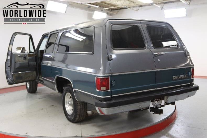 Chevrolet Suburban 350 v8  1990 prix tout compris