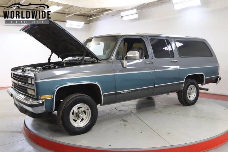 Chevrolet Suburban 350 v8  1990 prix tout compris