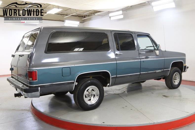 Chevrolet Suburban 350 v8  1990 prix tout compris