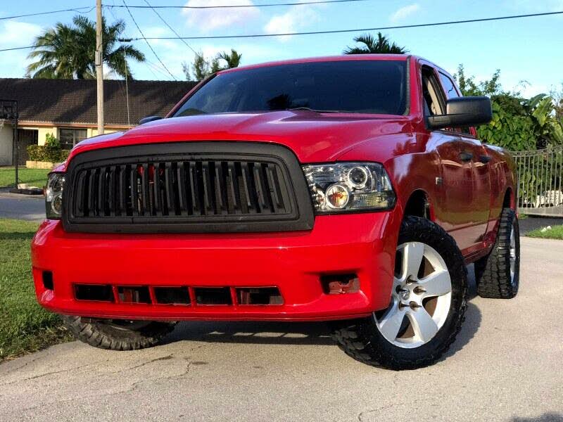 dodge ram Hemi v8 5.7l st quad cab 2012 prix tout compris hors homologation 4500€