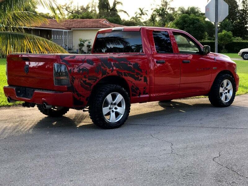 dodge ram Hemi v8 5.7l st quad cab 2012 prix tout compris hors homologation 4500€