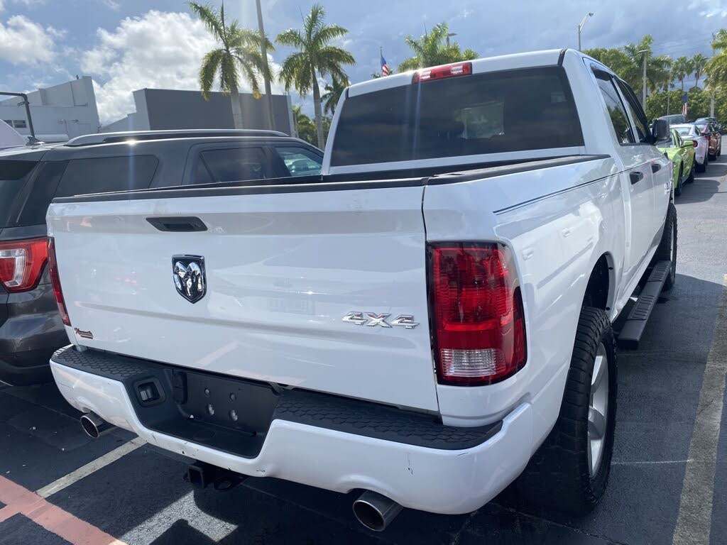 Dodge RAM 1500 express crew cab 4wd v8 2014 prix tout compris hors homo 4500€