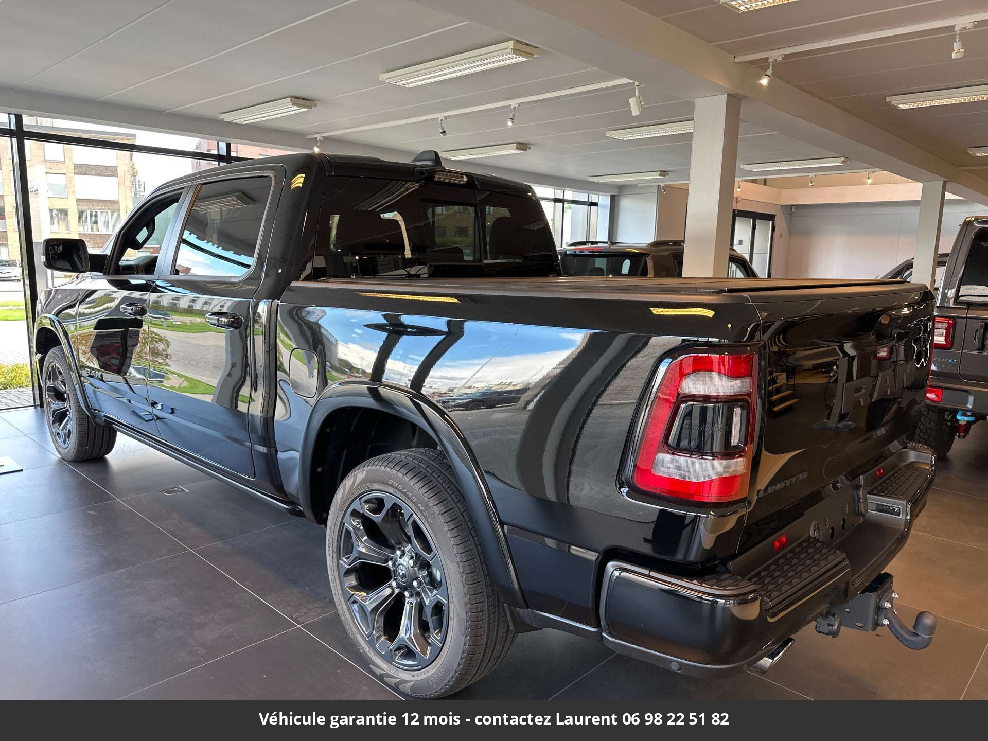 Dodge  RAM Disponible 85 400ht 4 places 1500 limited - night