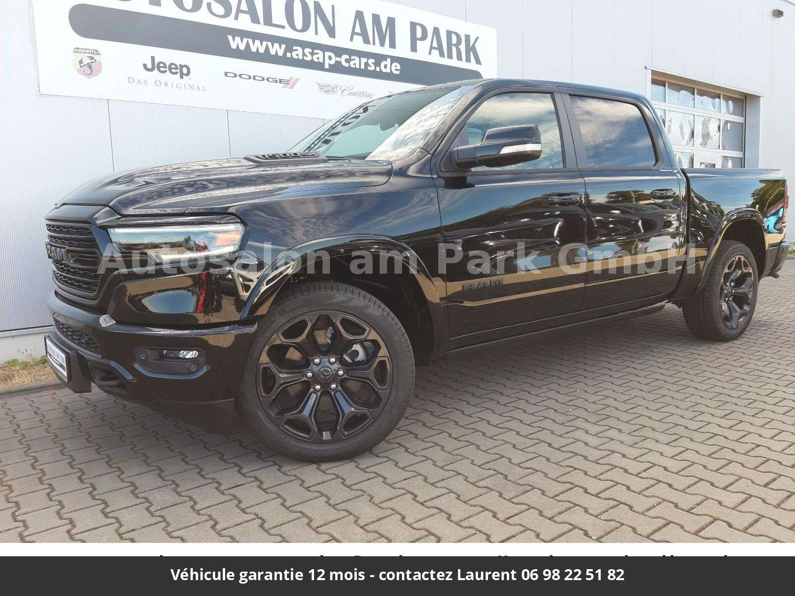 Dodge  RAM Disponible 93 500ht  4 places crew cab limited night gpl