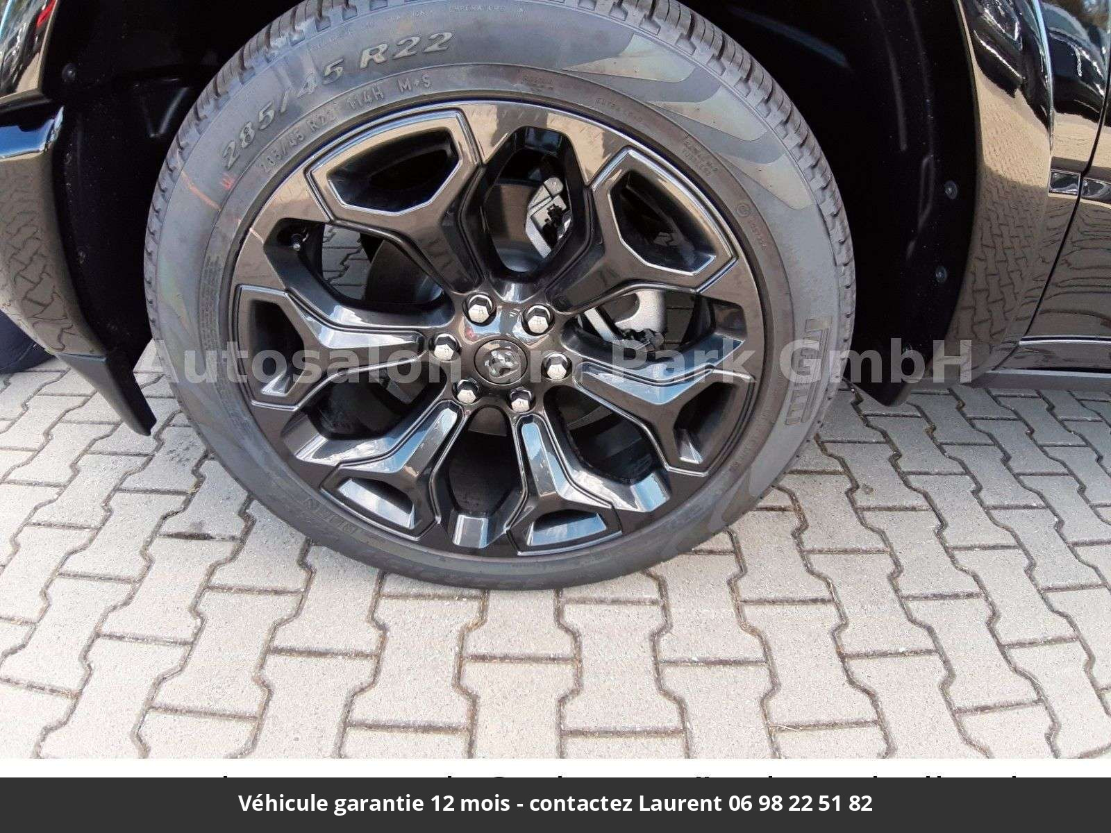 Dodge  RAM Disponible 93 500ht  4 places crew cab limited night gpl