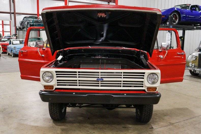 Ford F100 352 v8 4x4 1967 prix tout compris