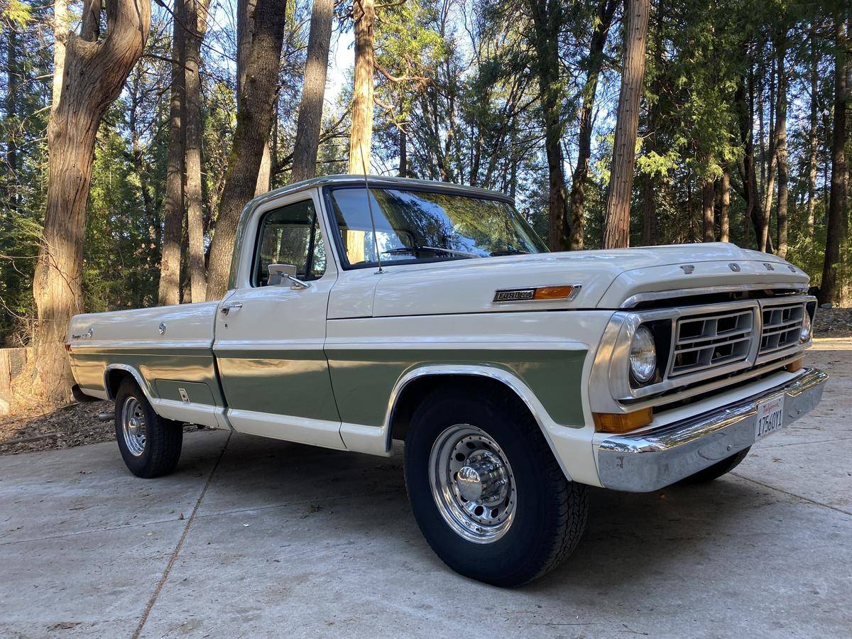 Ford F250 Xlt v8 360 1971 prix tout compris