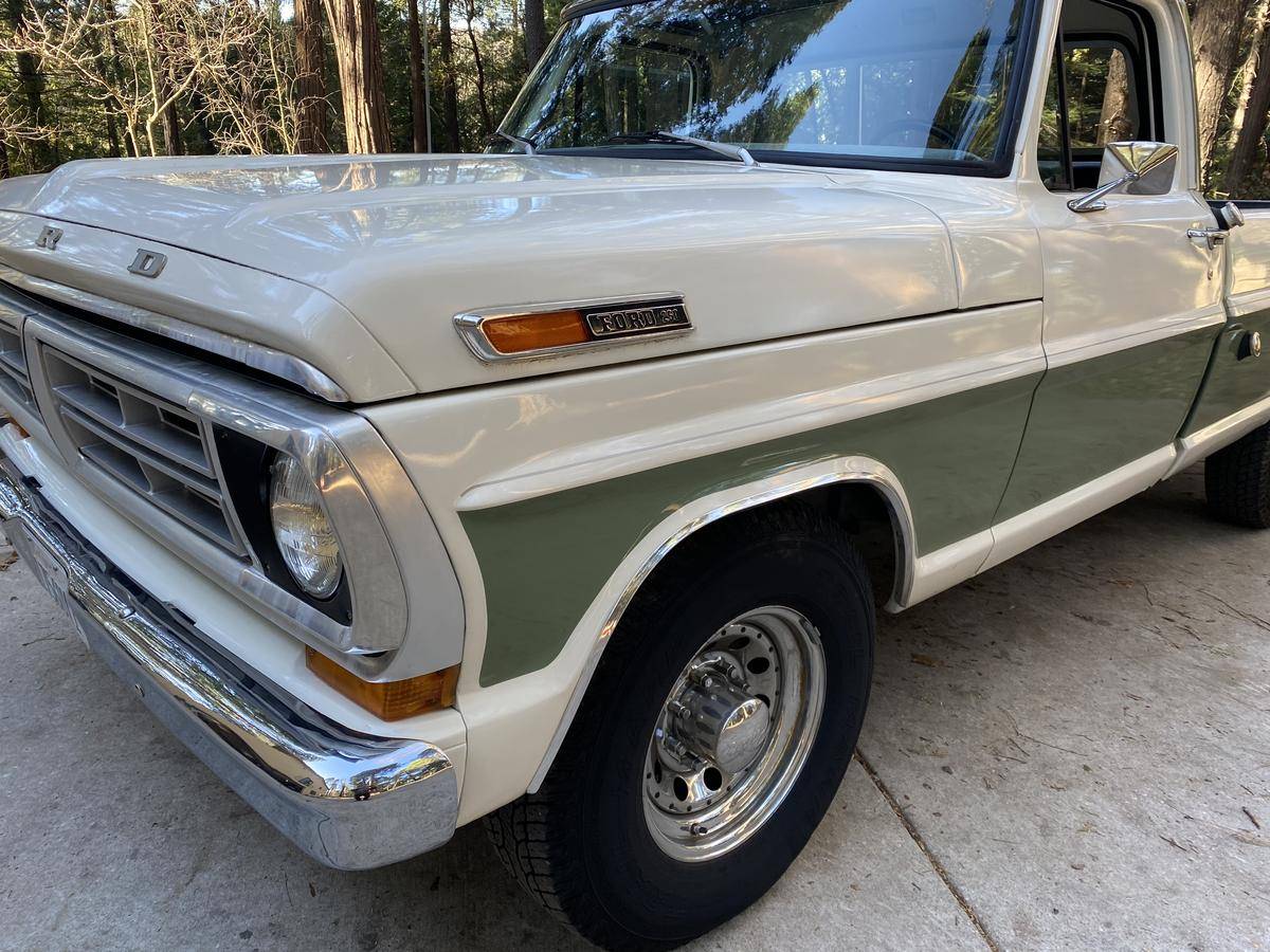 Ford F250 Xlt v8 360 1971 prix tout compris