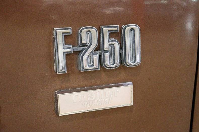 Ford F250 460 v8 1976 prix tout compris