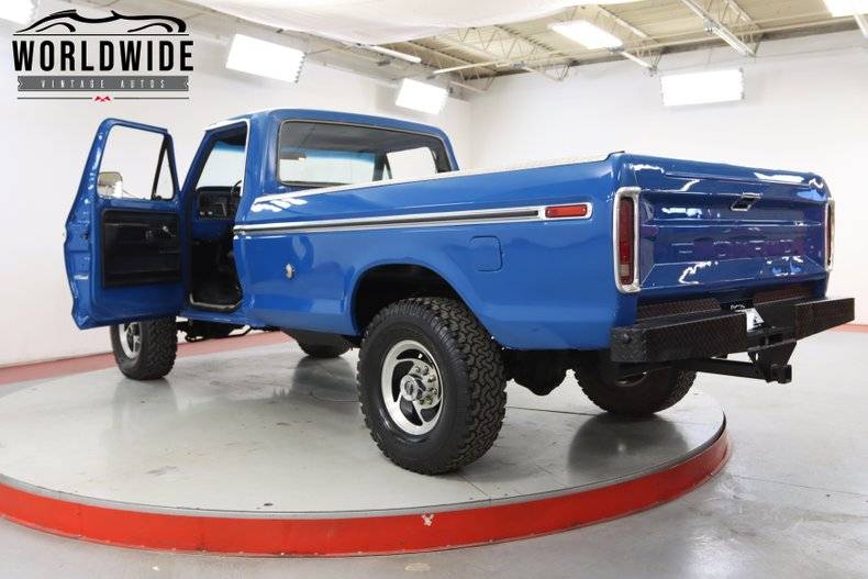 Ford F250 Highboy 44 v8 1978prix tout compris