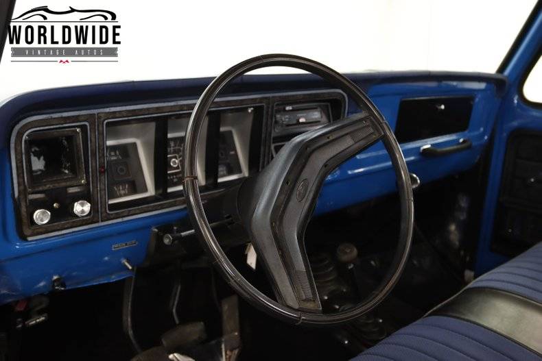 Ford F250 Highboy 44 v8 1978prix tout compris