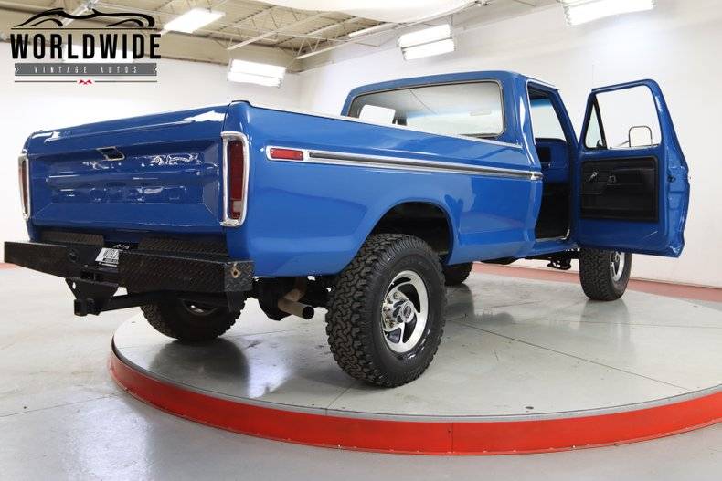 Ford F250 Highboy 44 v8 1978prix tout compris