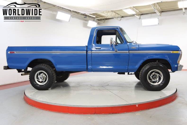 Ford F250 Highboy 44 v8 1978prix tout compris