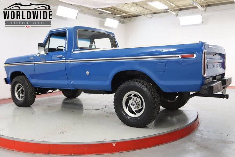 Ford F250 Highboy 44 v8 1978prix tout compris