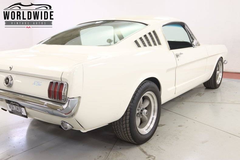 Ford Mustang 306 ci 1965 v8 prix tout compris