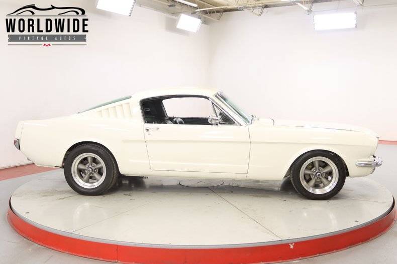 Ford Mustang 306 ci 1965 v8 prix tout compris